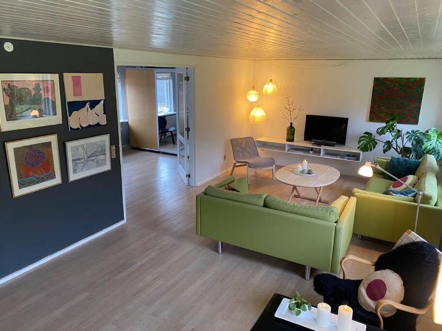 Skont Hus Pa Landet Taet Pa Billund Villa Give Ngoại thất bức ảnh